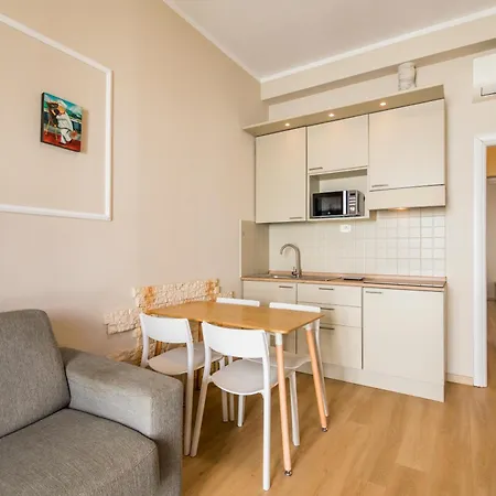 Hotel apartamentowy Stella Marina di Massa